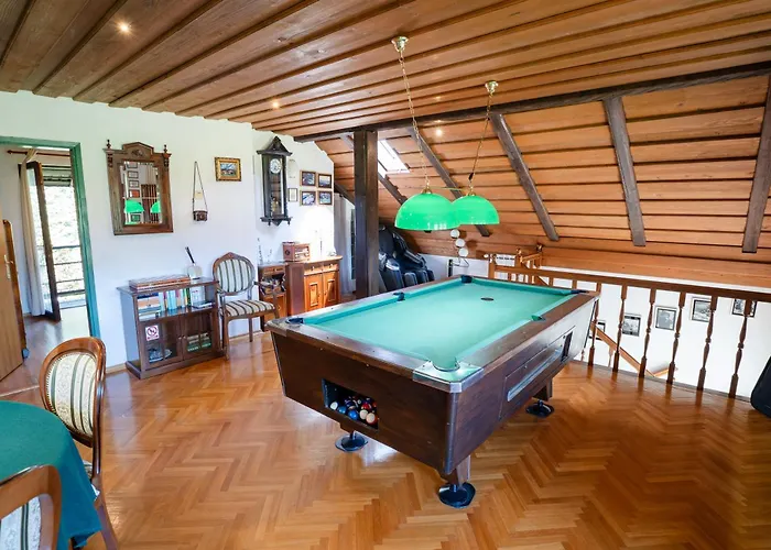 Kuca Za Odmor Mali Lug, Gorski Kotar Hébergement de vacances *